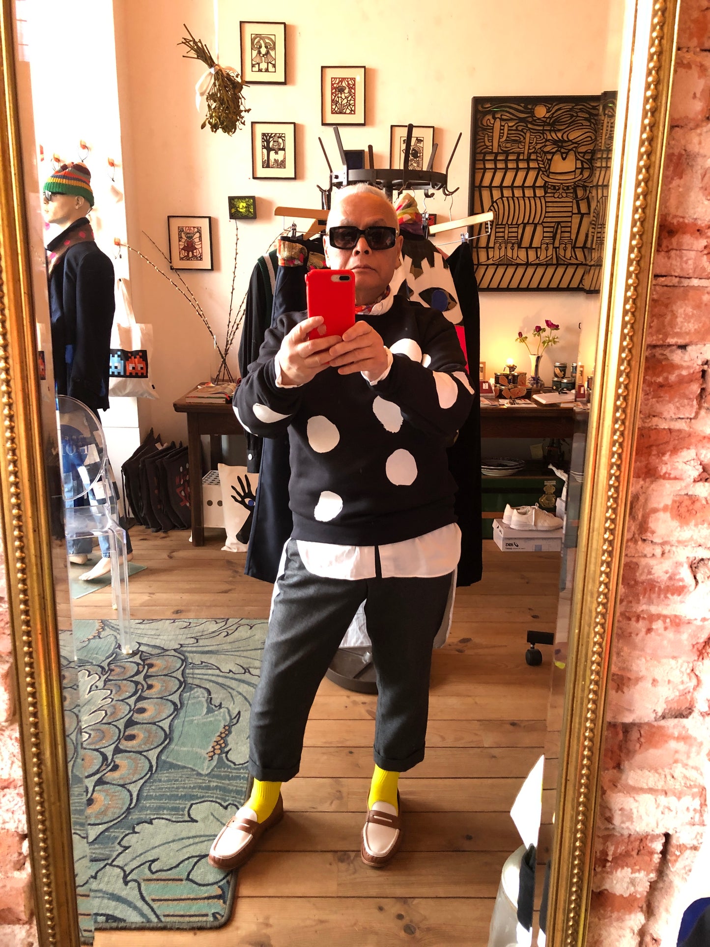 Art Sweater Polka Dots